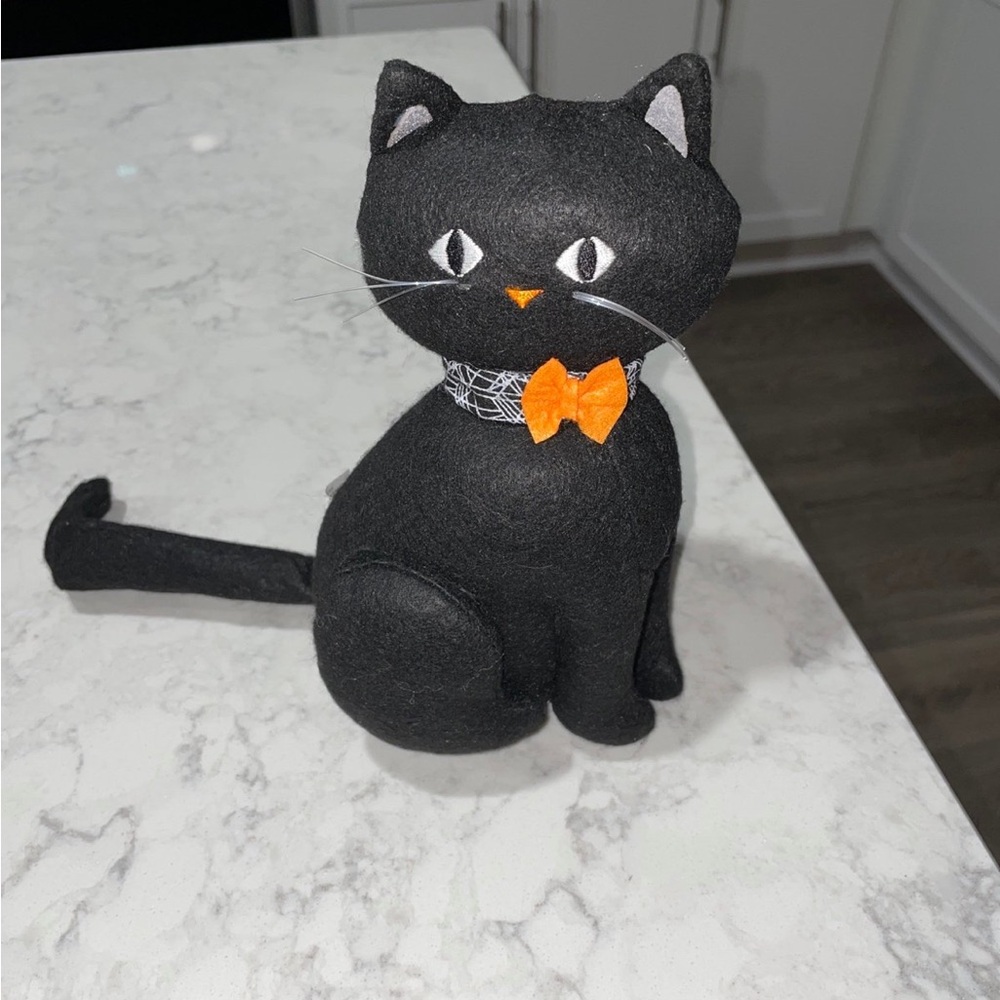 New Hyde and Eek Cat
